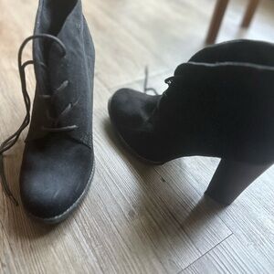 Old Navy Lace-up Bootie. Sz. 11.